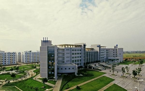 中国高职高专院校排名100强,深圳职业技术学院