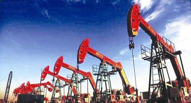 美国结束伊朗石油制裁豁免,伊朗威胁要关闭霍