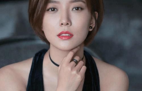 她曾经是当红女星，却表示如今没有工作还在租房住，她经历了什么？