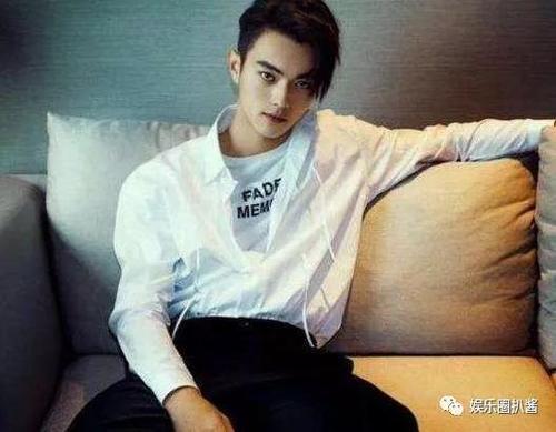 【2019.3.17】橙光游戏不允许用黄子韬?毛不易