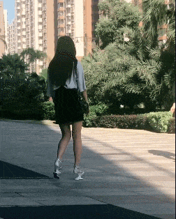 不是我吹,我一定会被她打趴下