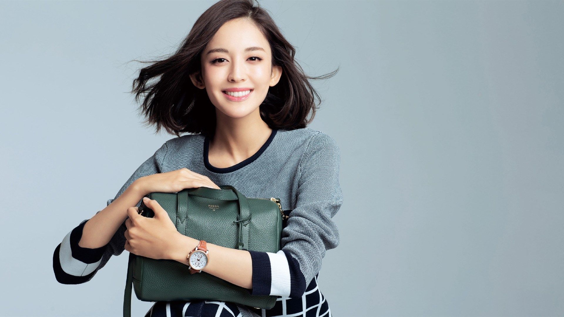 古力娜扎长发女神,短发干练