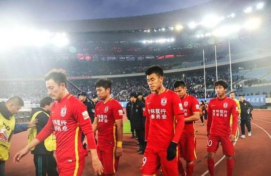 中超终极积分榜太诡异,前五步调一致,降级的亚