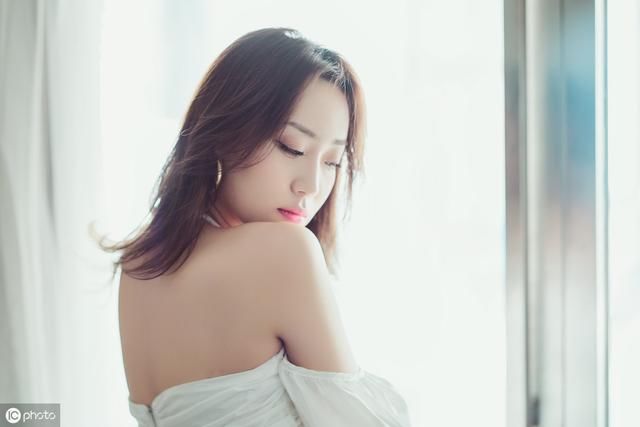 少爷突然打传来话,管家,看守所来电不太好的少女报a少爷漫画27图片