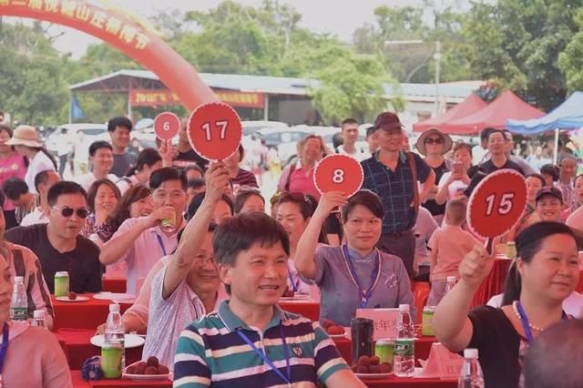 超千人涌入韶关这地方！杨梅王竟拍到3万，更震撼的还有……