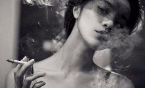 六位女明星在戏中的吸烟姿势,赵丽颖可爱,刘诗