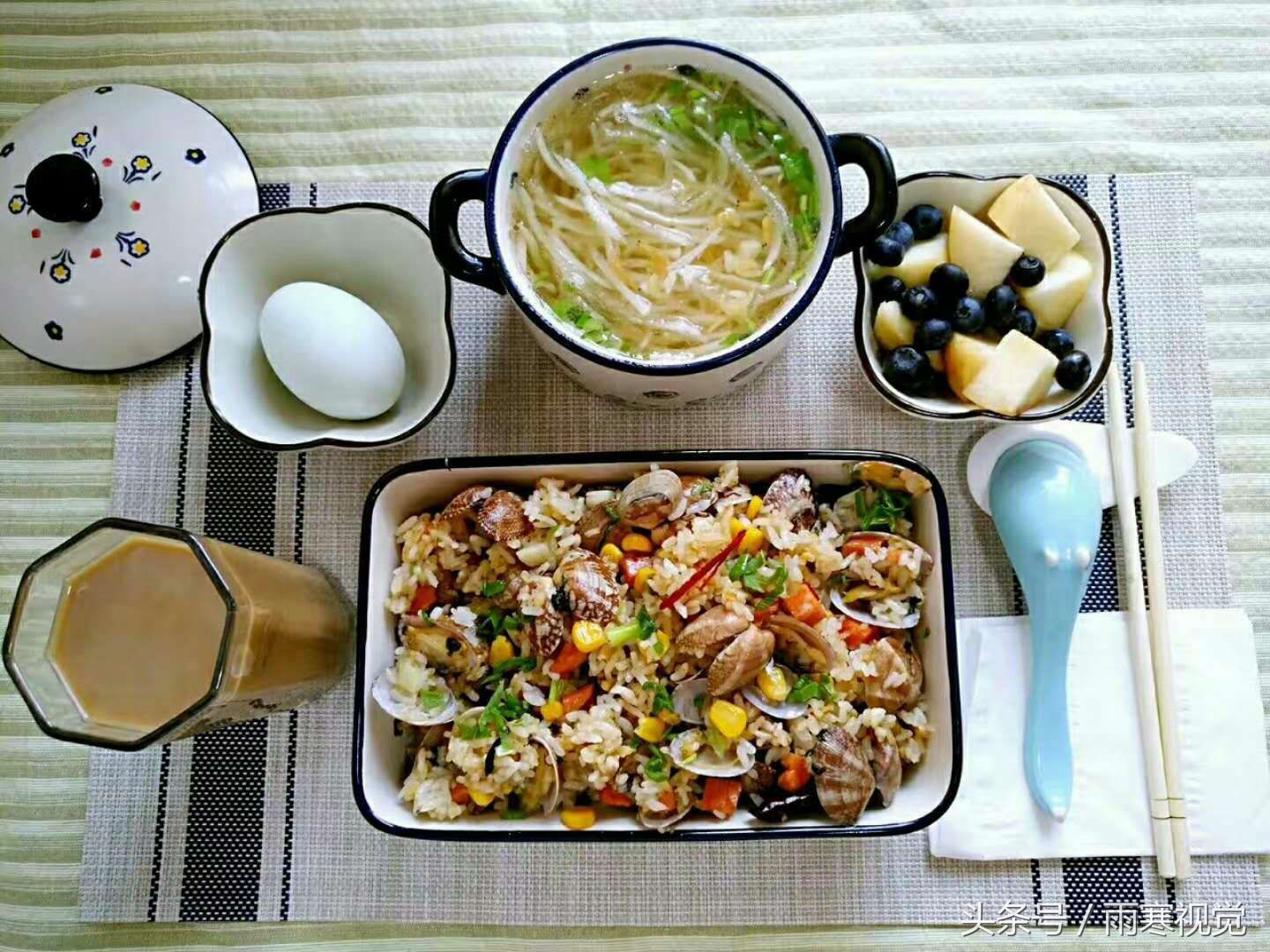 女儿冲刺高考,压力大早餐吃得少,她只做一件事