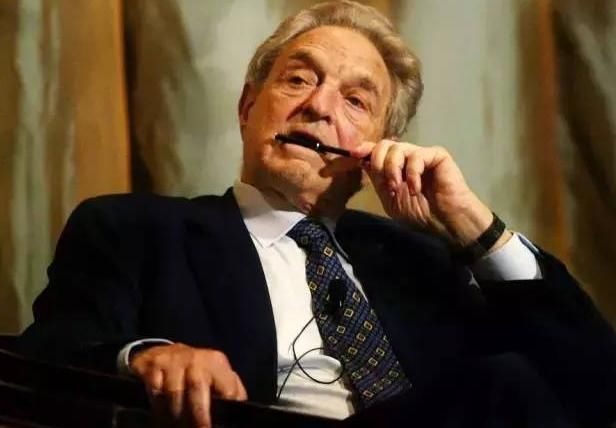 躲避战火流亡他乡,现财富超李嘉诚马云,曾一人