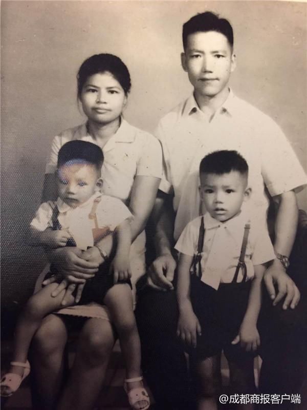 53岁台胞因一本尘封17年的笔记 专程来成都寻亲终于找到亲舅舅