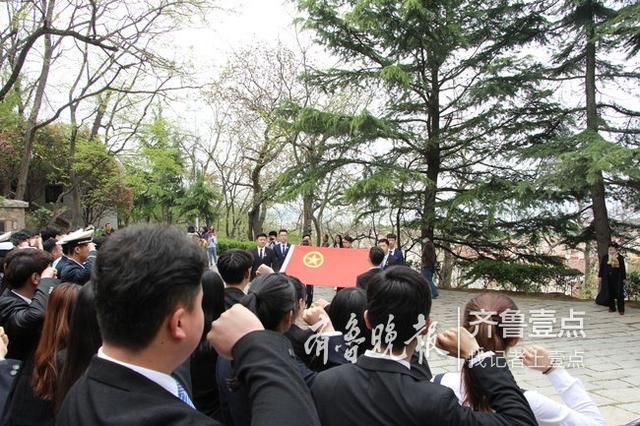 感受青春力量!百名团员青年一战遗址旁接受爱