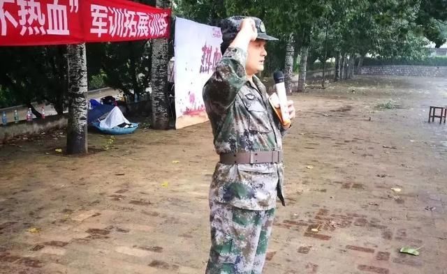 河南网络电视台蚁人特训中心开展学校国防教育