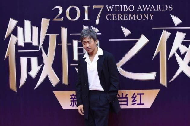 邓超被问如何评价鹿晗女友关晓彤,网友:他回答