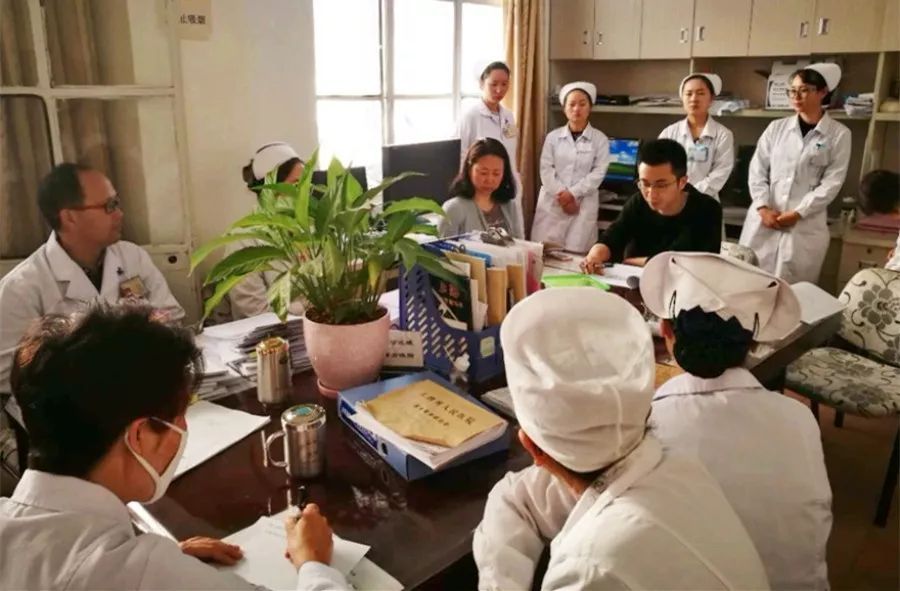 医保科开展2018年医保宣传月活动