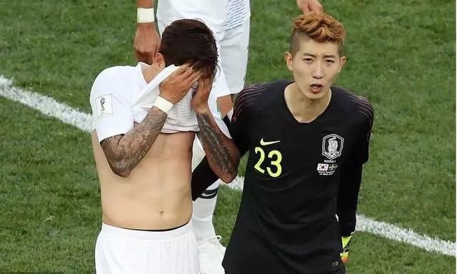 求世界杯韩国队守门员粉底色号?
