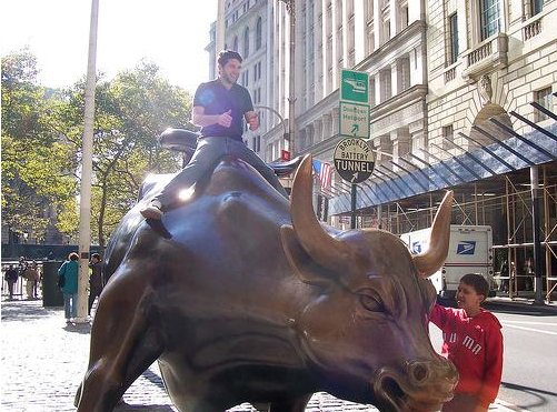 都说中国游客素质奇低,外国人的做法真的能甩你十条街