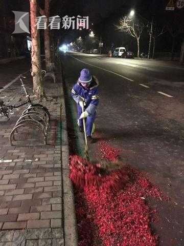 申城安静“迎财神” 烟花爆竹垃圾同比下降逾4成