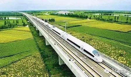 好消息!明年坐高铁可直接刷证进站,不用担心取