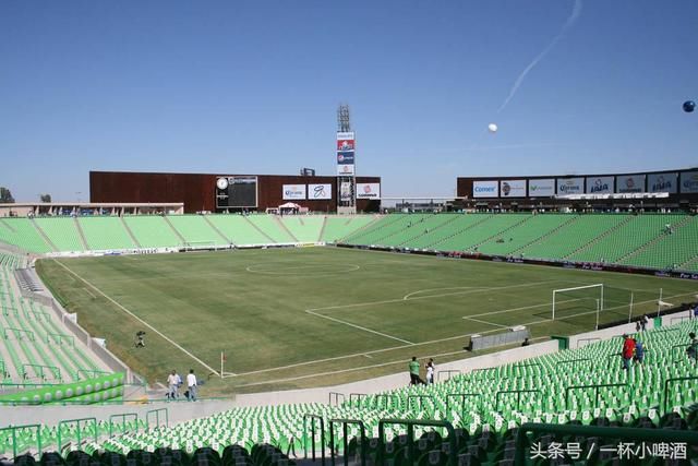 墨西哥足球联赛又一个在球场硬件上碾压中超的