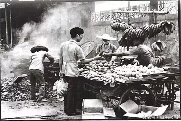 中国 经典 老照片，100张旧照片带你回顾中国80年代