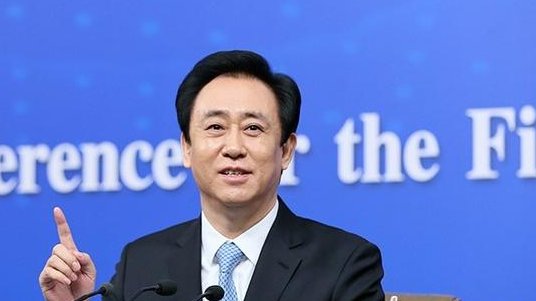 广东第一富豪,为人低调坐拥2900亿身价,慈善公