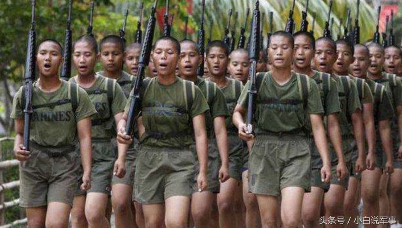 盘点世界各国阅兵式上女兵的四个尴尬瞬间!难道是军队伙食太好了