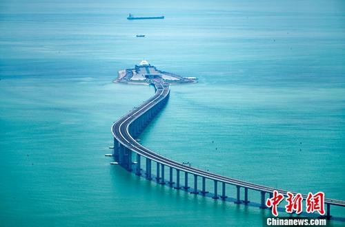 香港经济学界:大湾区料成中国经济发展新引擎