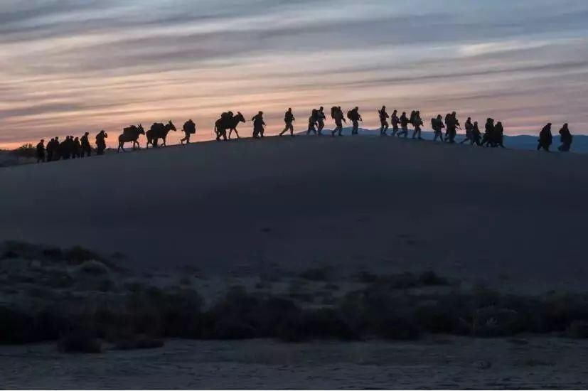 雷神骑马战坦克,12对50000,这部阿富汗反恐战