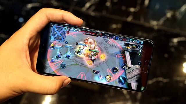 亲身体验:升级GPU Turbo的华为P20 Pro,玩《王