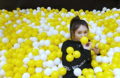 MAC联名王者荣耀,代言人火箭少女,彩妆界向电