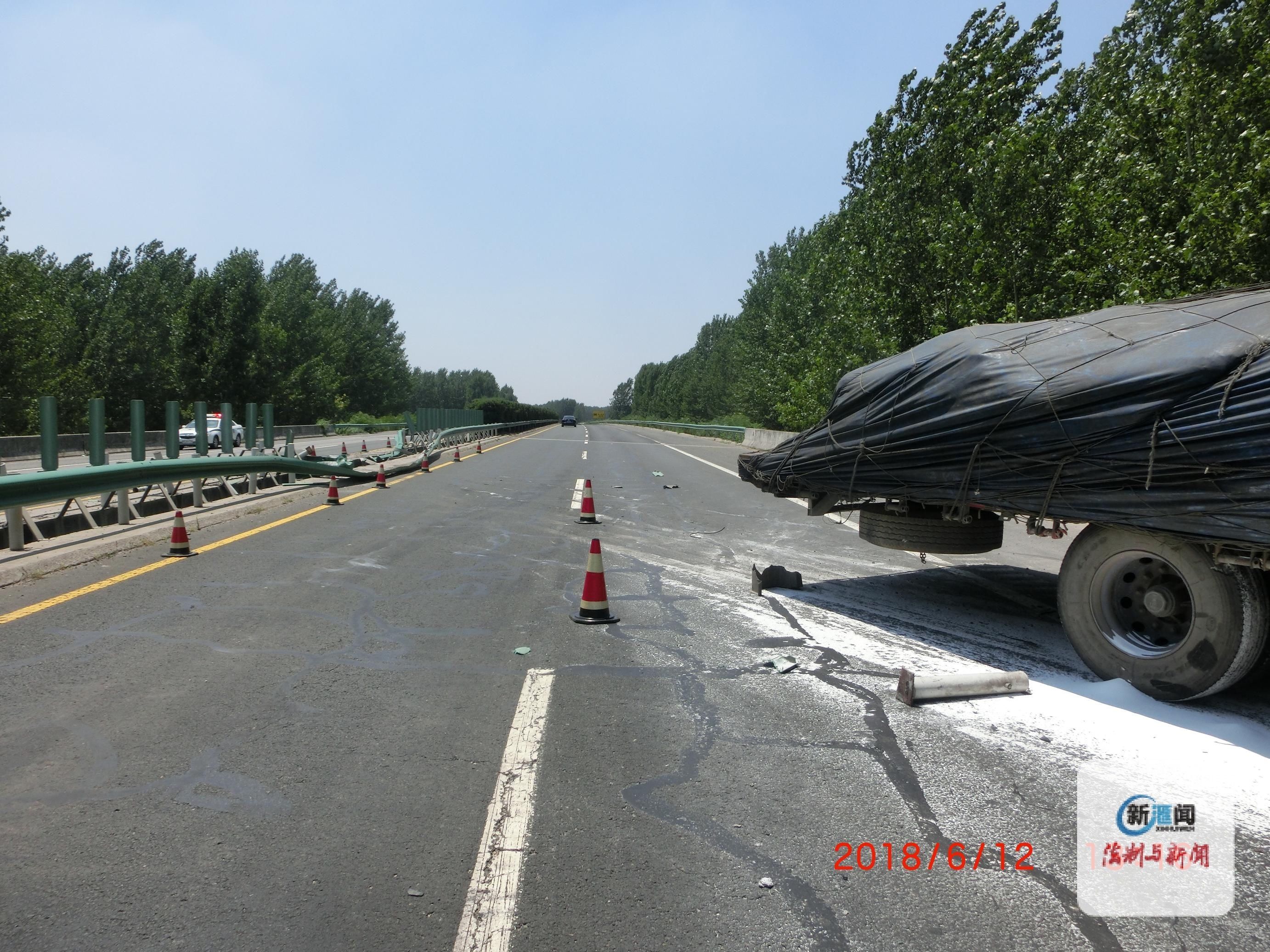 宁洛高速漯河段大货车爆胎冲破隔离坠落桥下致一死一伤