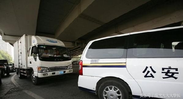 高考数学卷是葛军葛大爷出卷?还有那些母亲节