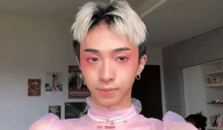 伊能静儿子出柜了？公开晒女装照，戴耳环穿粉色裙子引发热议！