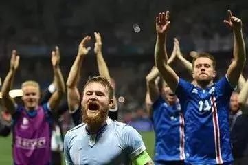 创造奇迹的冰岛国家队都是业余球员?其实并