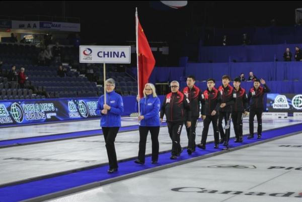 男子冰壶世锦赛:中国首战失利 平昌冬奥会冠军