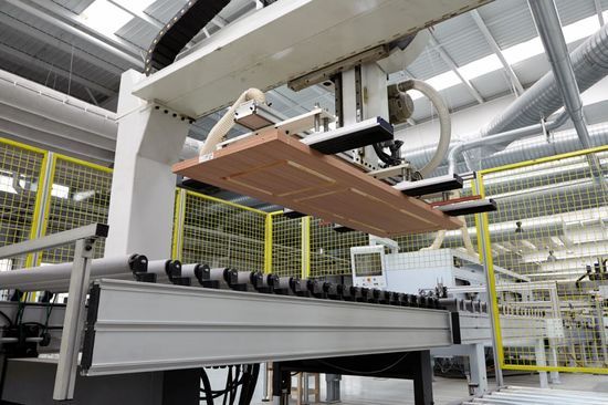 黄景瑜邀您一起来重新定义一扇好门