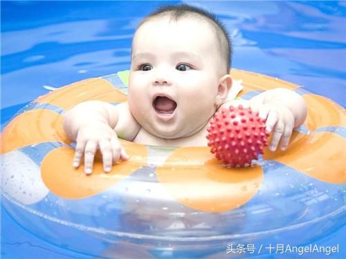 婴儿几岁开始学游泳最合适?