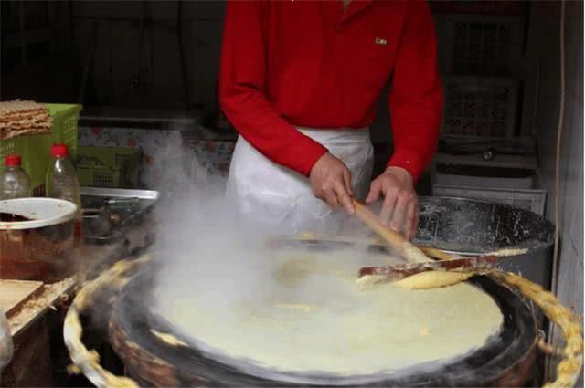 老外街拍的中国美食,哪些食物是你的最爱?