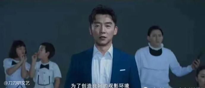 细节败好感？章子怡带娃看《夺冠》上热搜，却被网友吐槽不文明