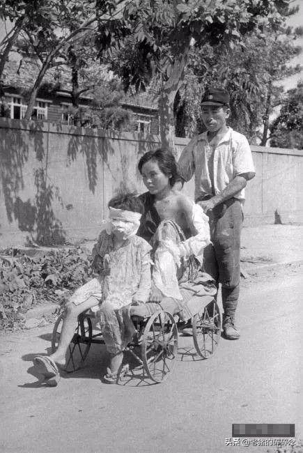 广岛原子弹爆炸幸存者有多少人 t01398116cfb67c8cfa.jpg