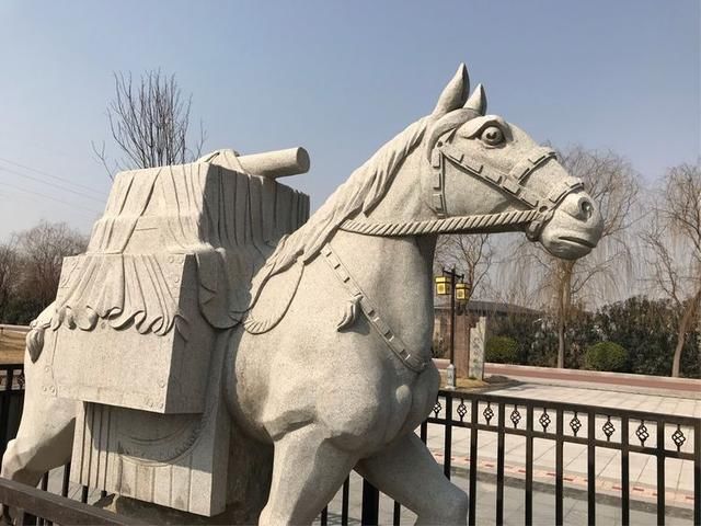 春节闲逛走拍洛阳百态之四：瀍河洛浦梅花艳，桥飞蛟龙丝路长