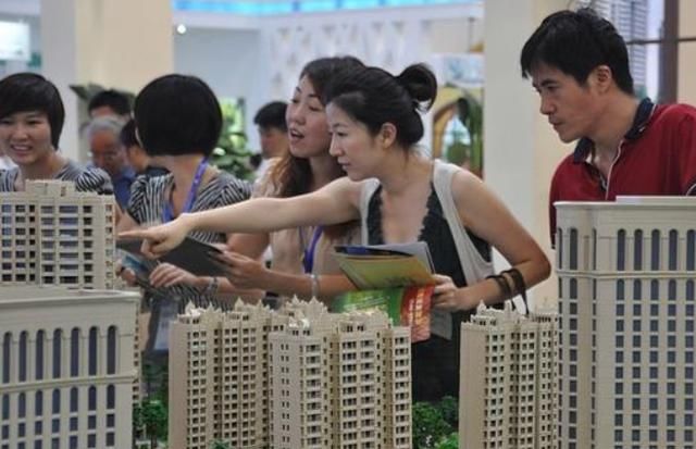 中介买房和售楼部买房有什么区别 t013a3263058db0ca2d.jpg