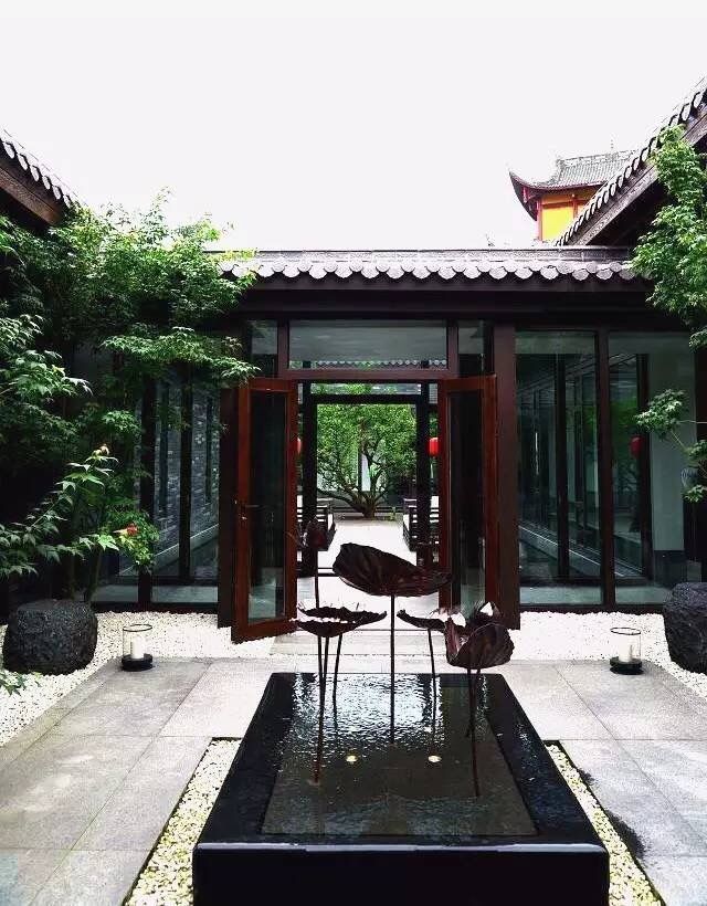 25款赏心悦目的别墅院子设计，从现代风格到古典风格……