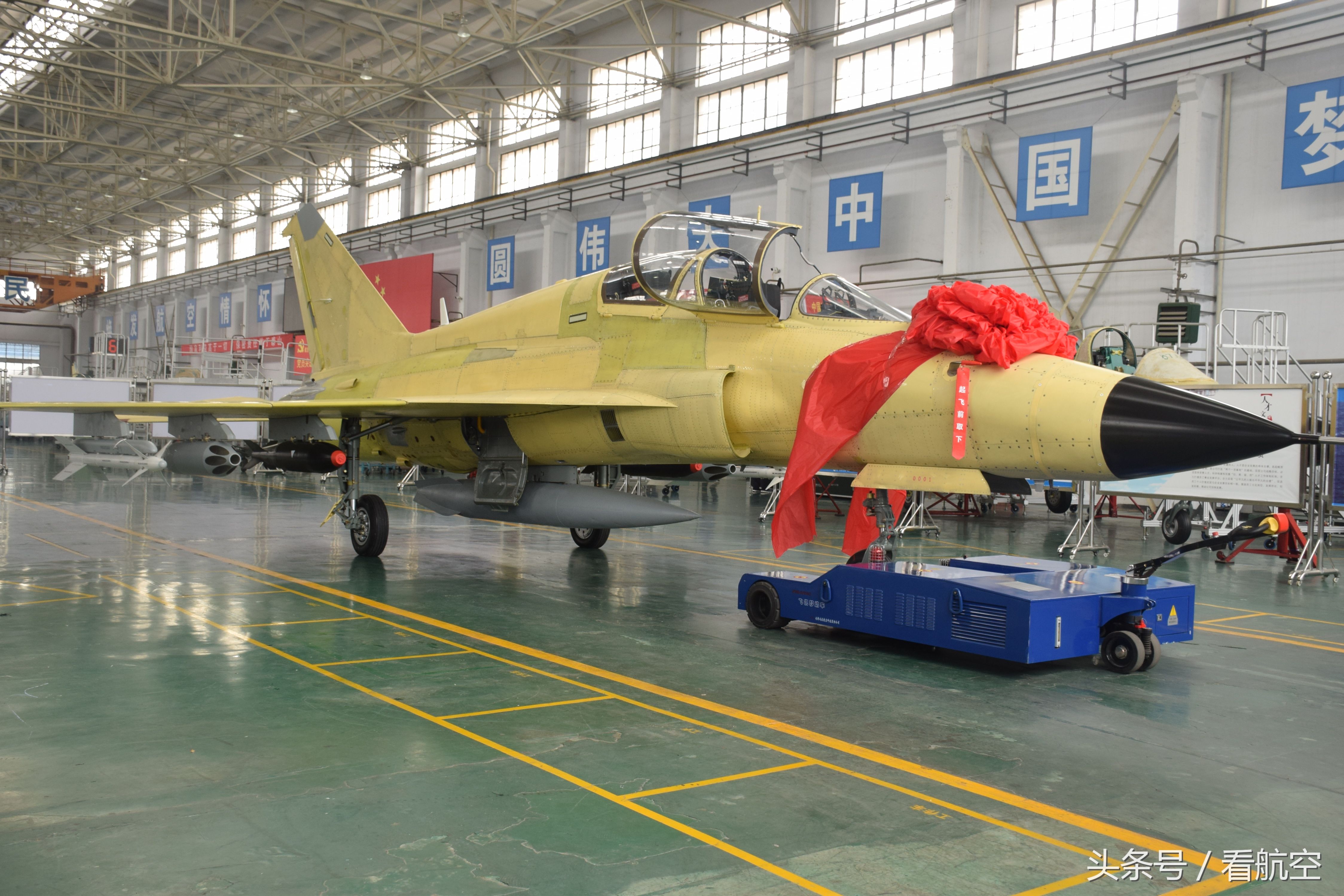 又一国产教练机下线,FTC-2000G引领中国军贸