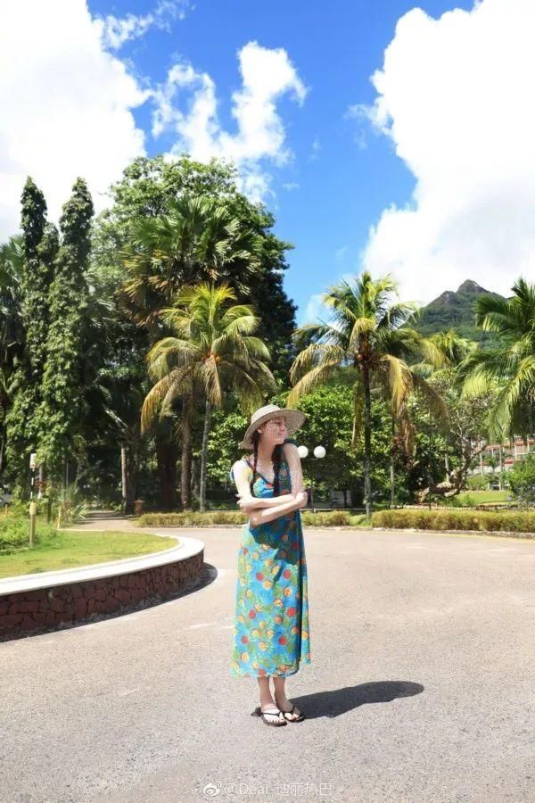 拥有橘子女孩迪丽热巴这顶草帽人生简直开了