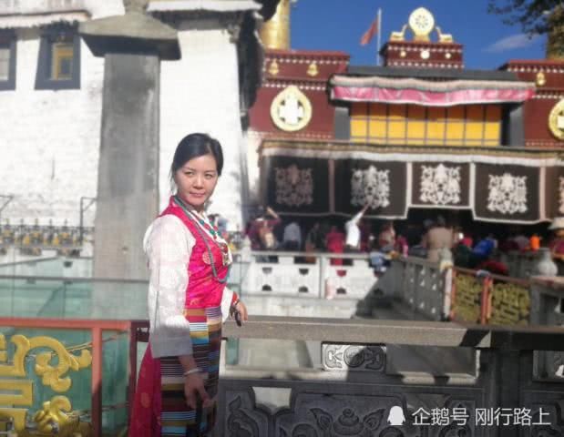 惊闻大昭寺着火,愿藏族人心中圣地,游客打卡必