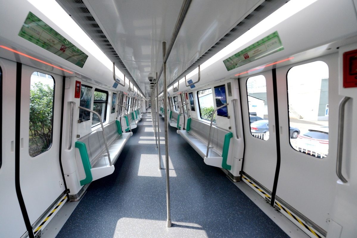 地铁号线首列车