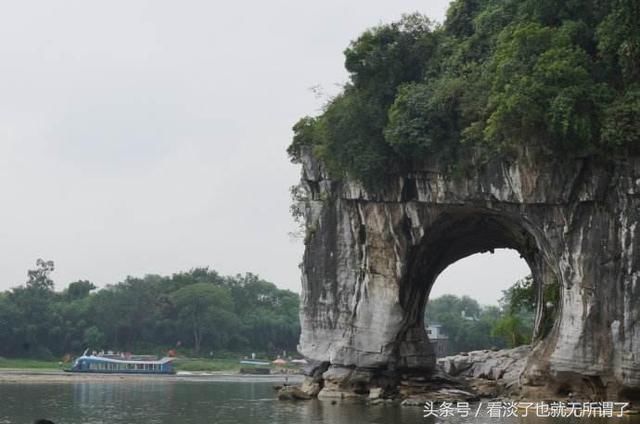 中国第一个将拥有9座高铁站的城市, 以后旅游想去哪都可以