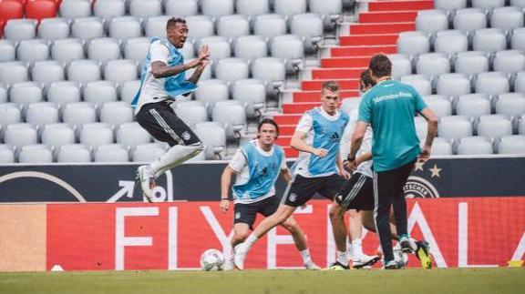 杯惨败而归勒夫无奈尝试新打法 学法国用中后