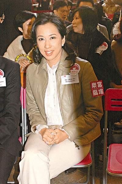 郭晶晶婆婆比媳妇还要节俭万倍,只逛街头小店买裤子仅花200港币