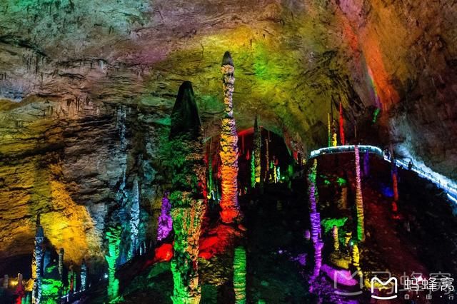 张家界森林公园2日行程，沉迷于湘西的醉人山色